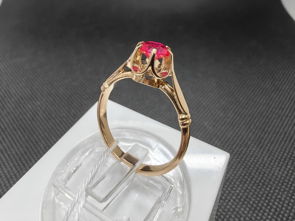 КОЛКМ583 КОЛЬЦО С КАМНЕМ (Au 583)