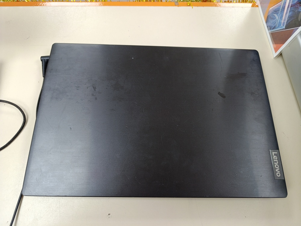 Ноутбук Lenovo **; A6-9225, Radeon R4 series, 4 Гб, 256 Гб, Нет