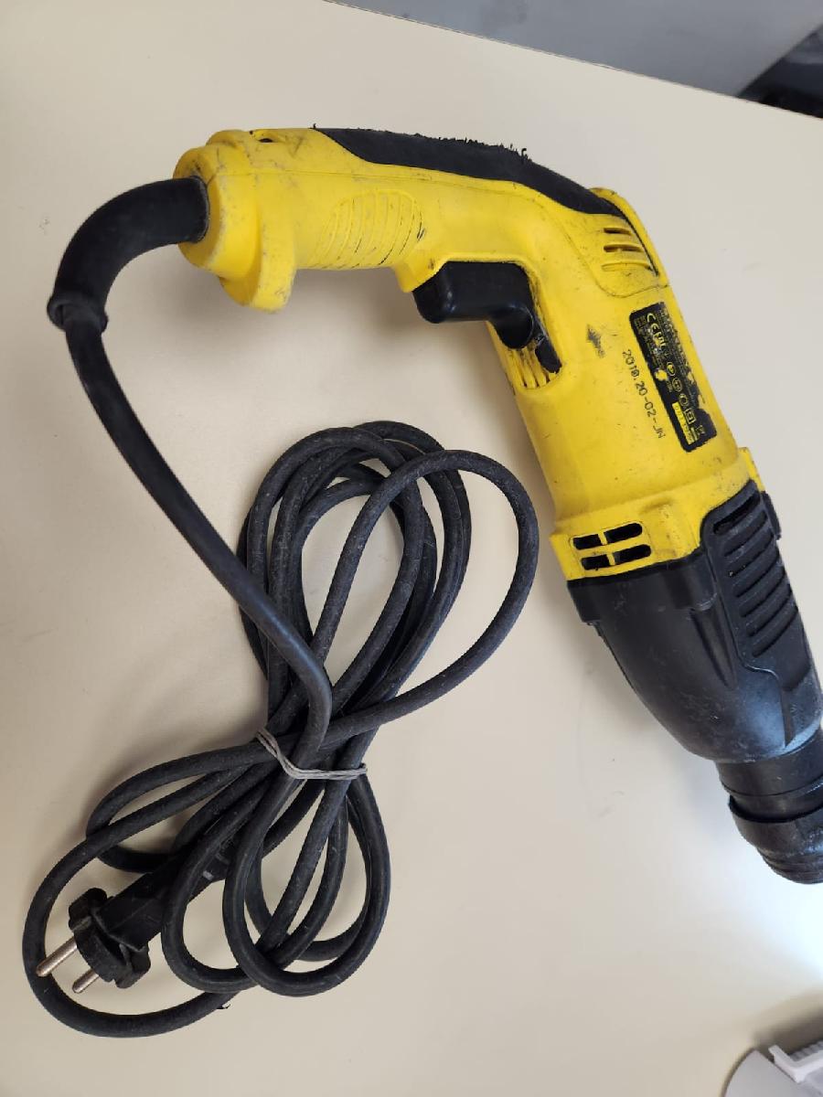 Перфоратор Stanley FMER524
