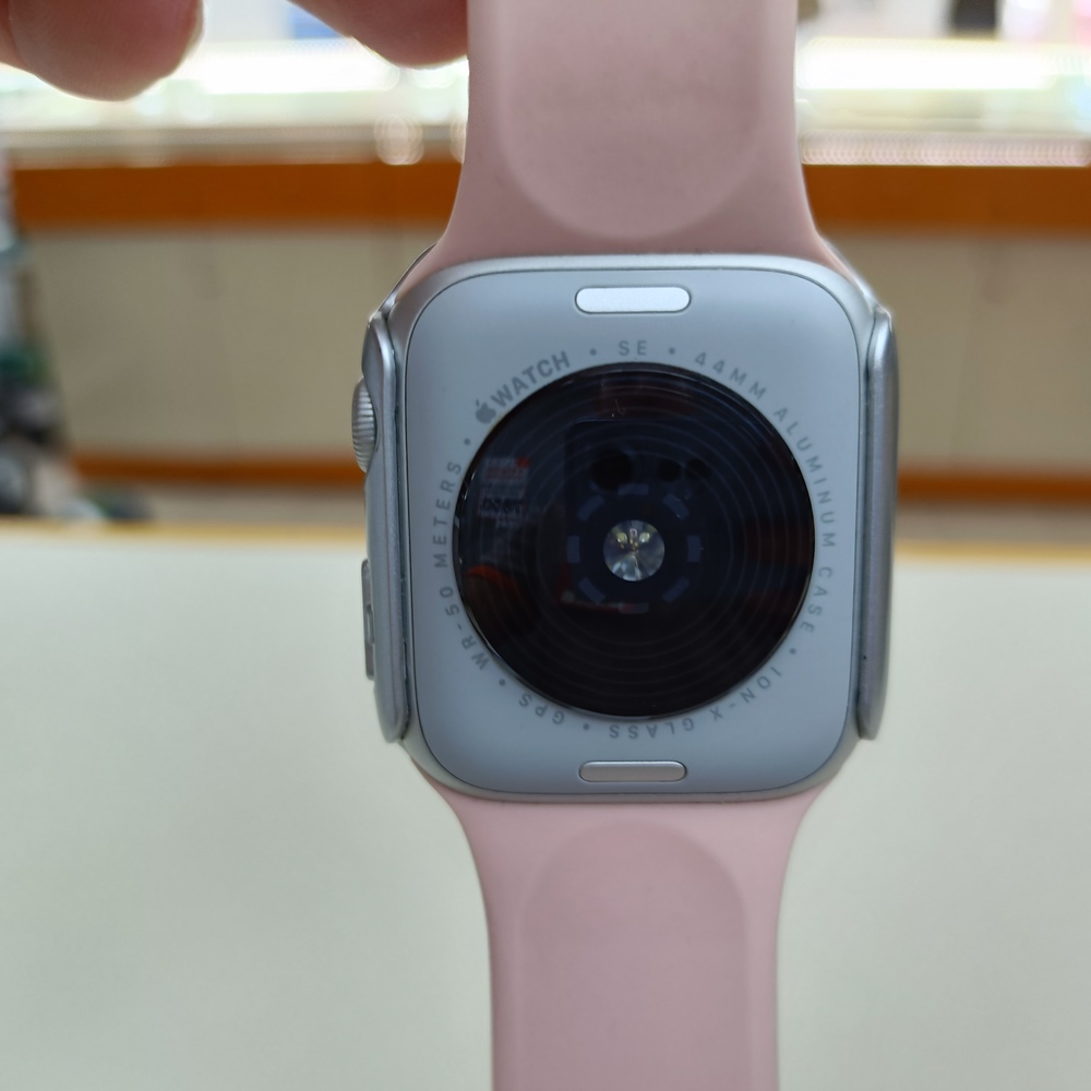 Смарт-часы Apple Watch SE 2022 44mm