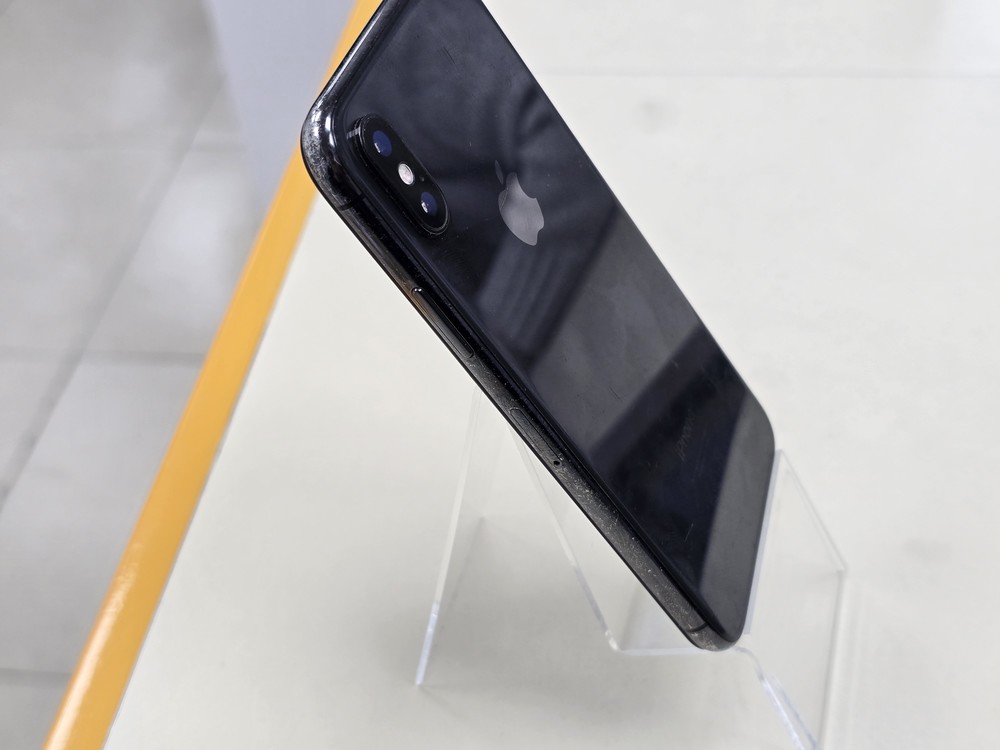 Смартфон Apple iPhone X 64Gb