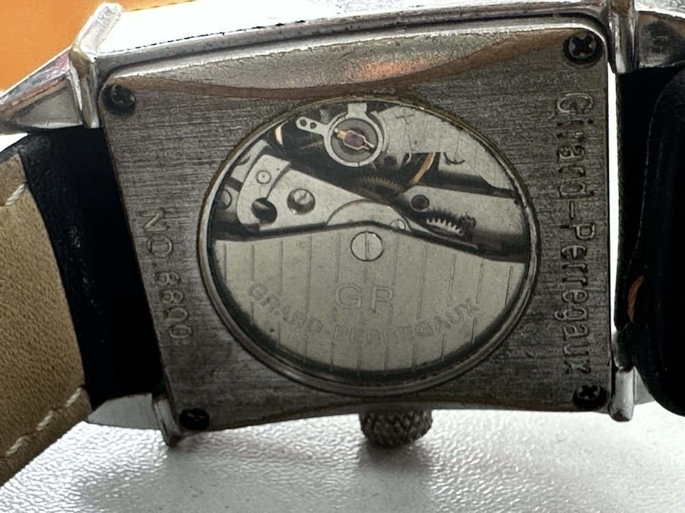 Часы наручные GIRARD-PERREGAUX 8800
