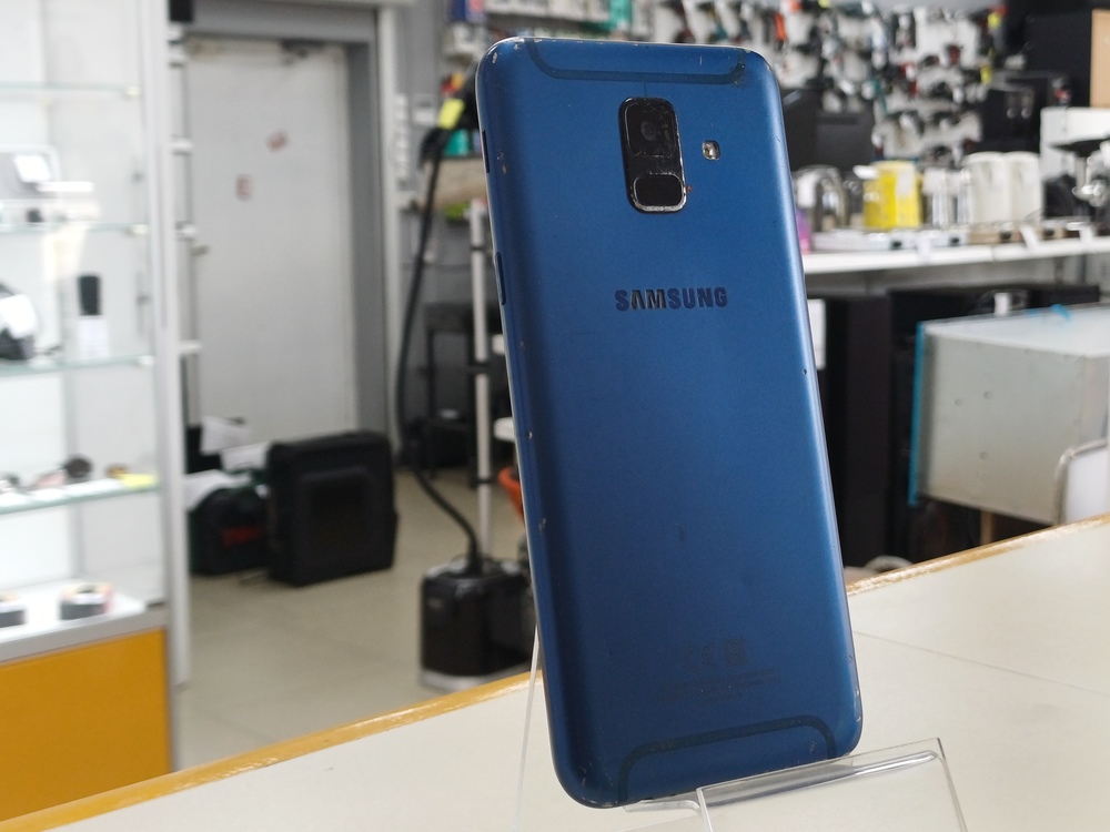 Смартфон Samsung Galaxy A6 3/32