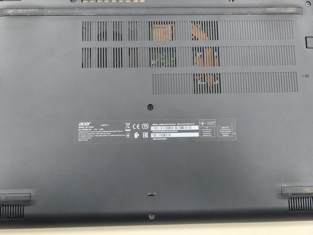 Ноутбук Acer Aspire 3 N19C1; Ryzen 3 3200U, Radeon 540X Mobile, 4 Гб, 250 Гб, Нет