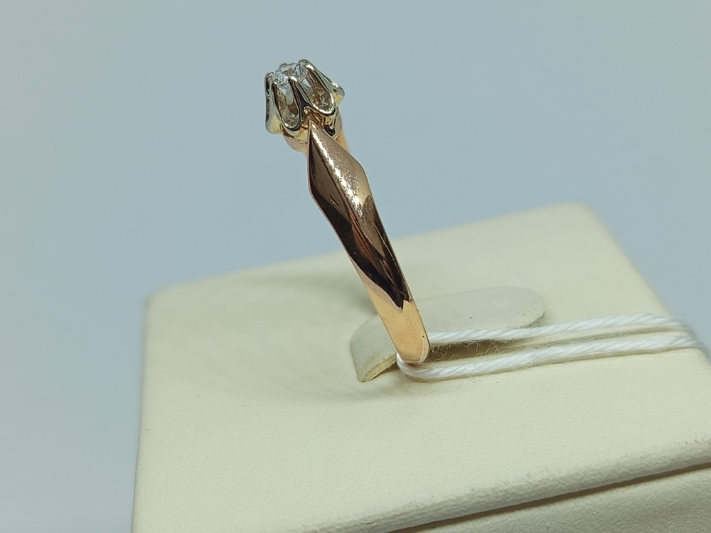 КОЛКМ585 КОЛЬЦО С КАМНЕМ (Au 585)