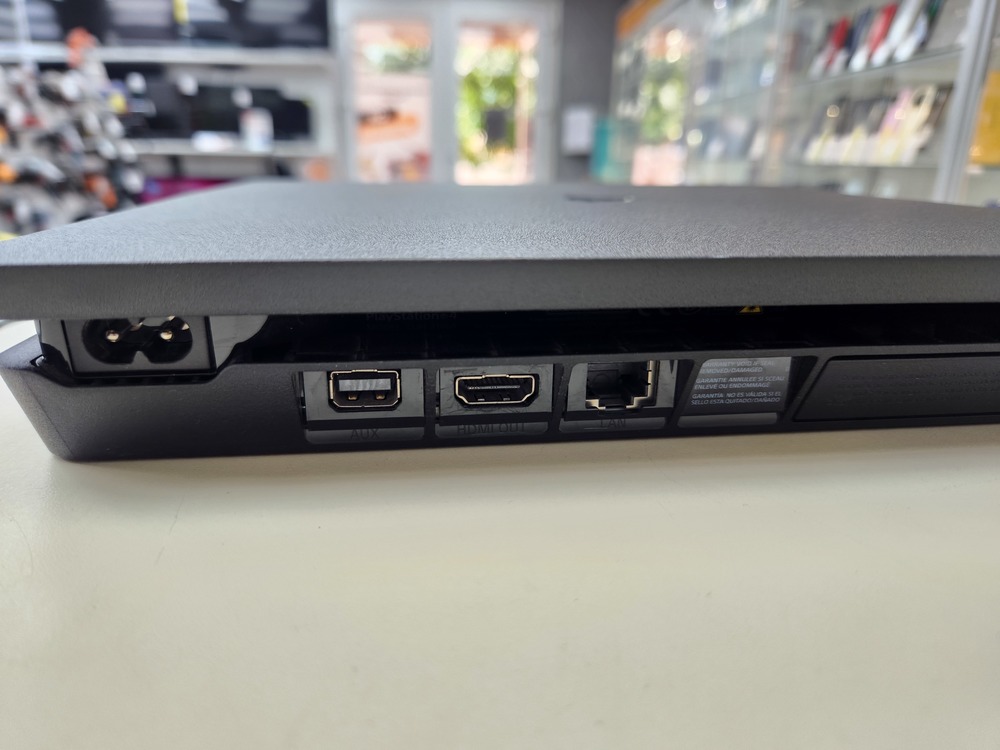 Игровая приставка PlayStation 4 Slim 500GB