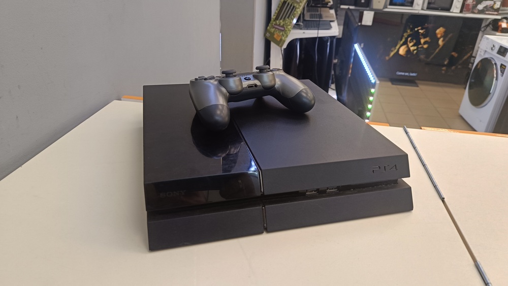 Игровая приставка PlayStation 4 FAT 500GB