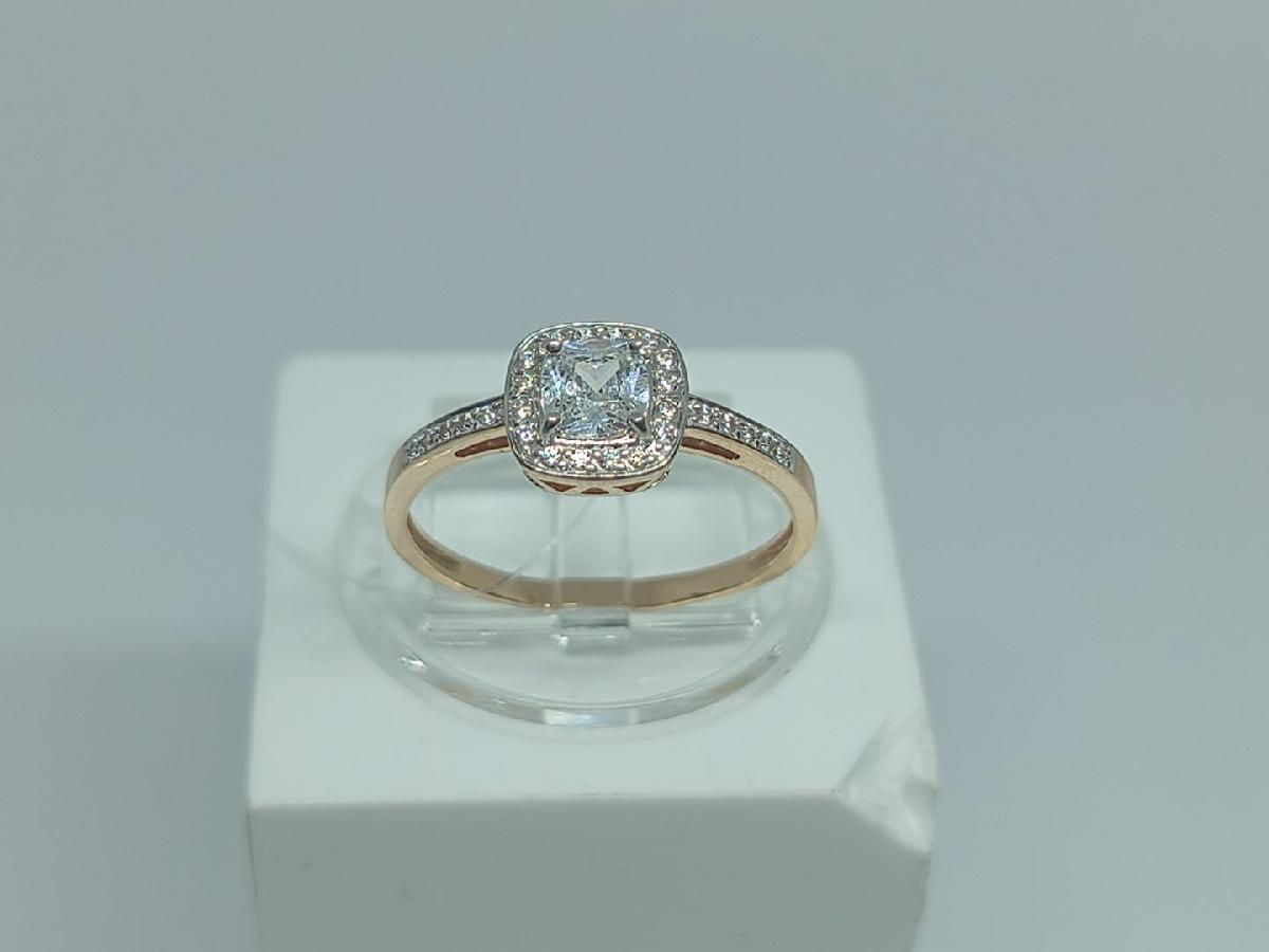 КОЛЬЦО С КАМНЯМИ (Au 585)