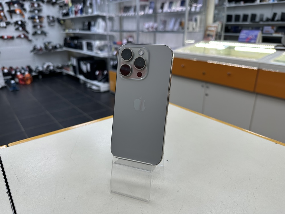 Смартфон Apple Iphone 16 Pro 256Gb