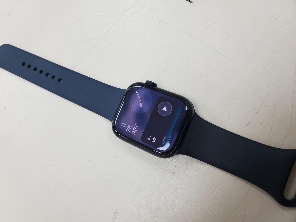 Смарт-часы Apple Watch Series 7 45mm