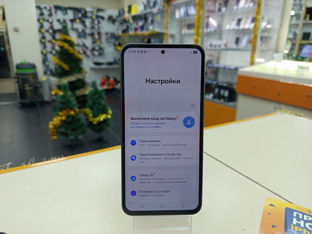 Смартфон Samsung Galaxy S23 FE 8/128