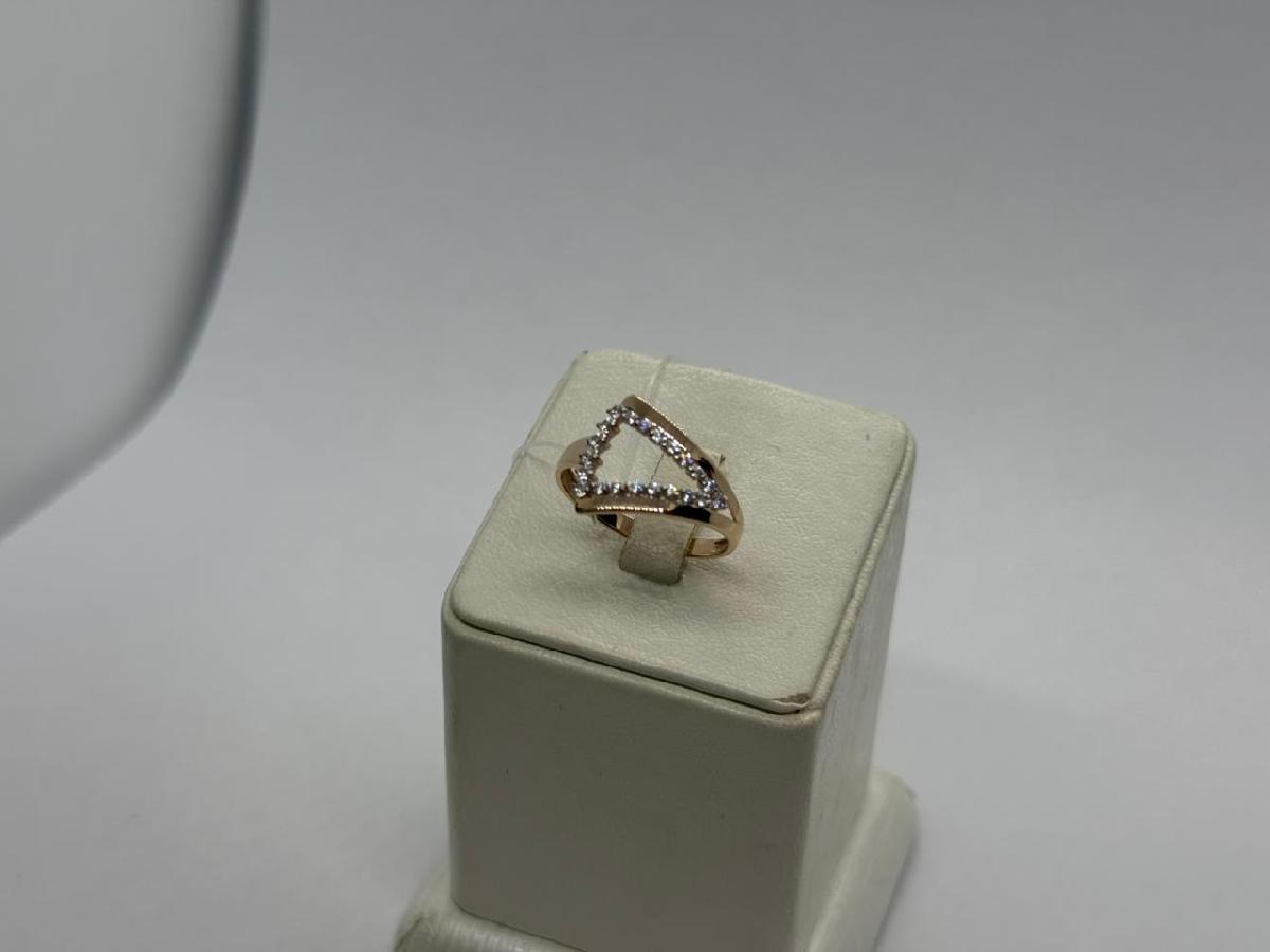 КОЛЬЦО С КАМНЯМИ (Au 585)