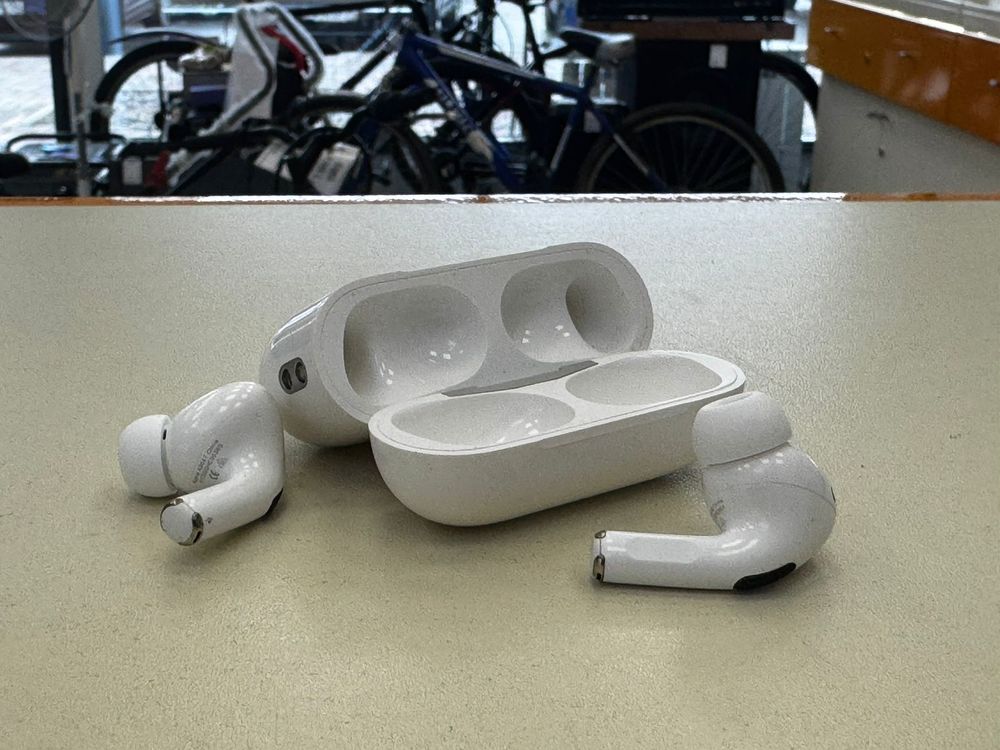 Наушники беспроводные Apple AirPods Pro 2 Gen