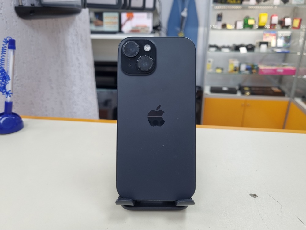 Смартфон Apple Iphone 15 128Gb