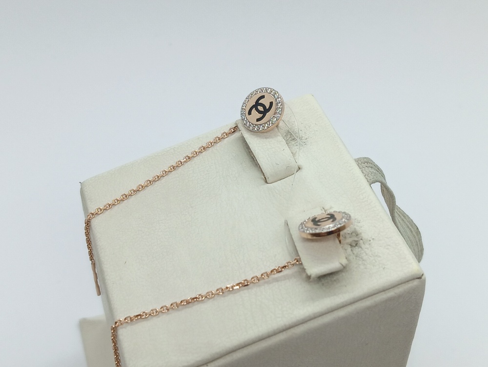 СЕРЬГИ ПРОДЕВКИ с камнями (Au 585)