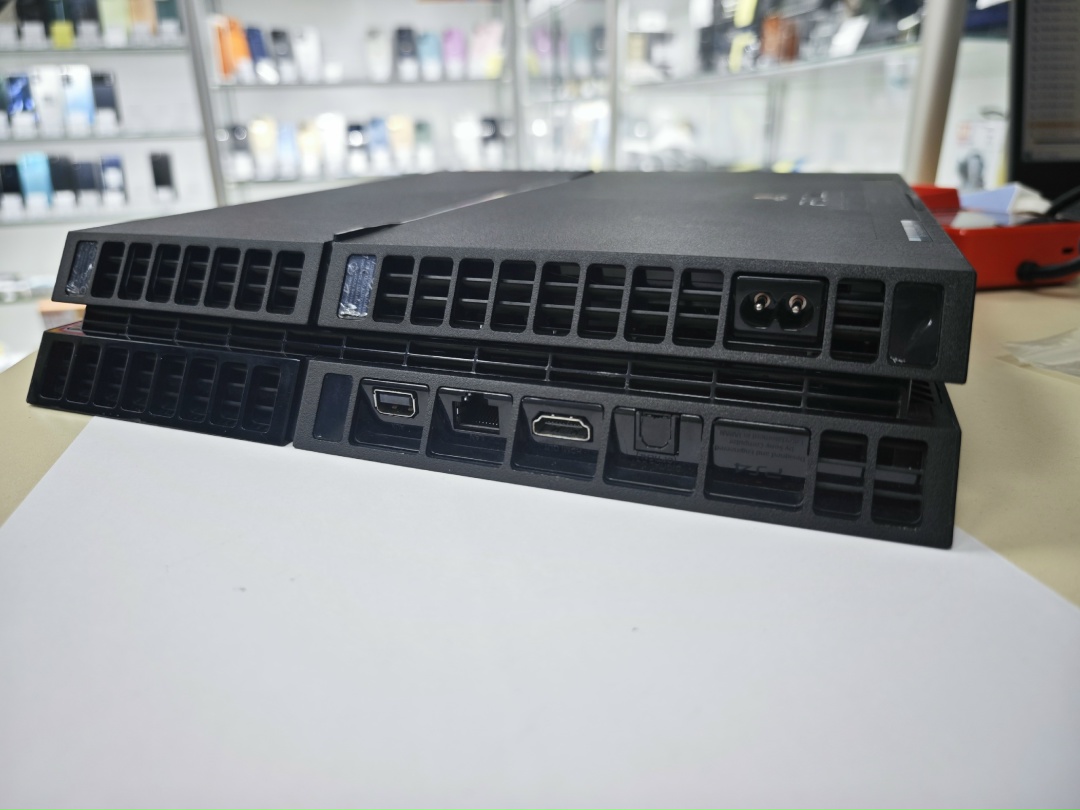 Игровая приставка PlayStation 4 FAT 500GB
