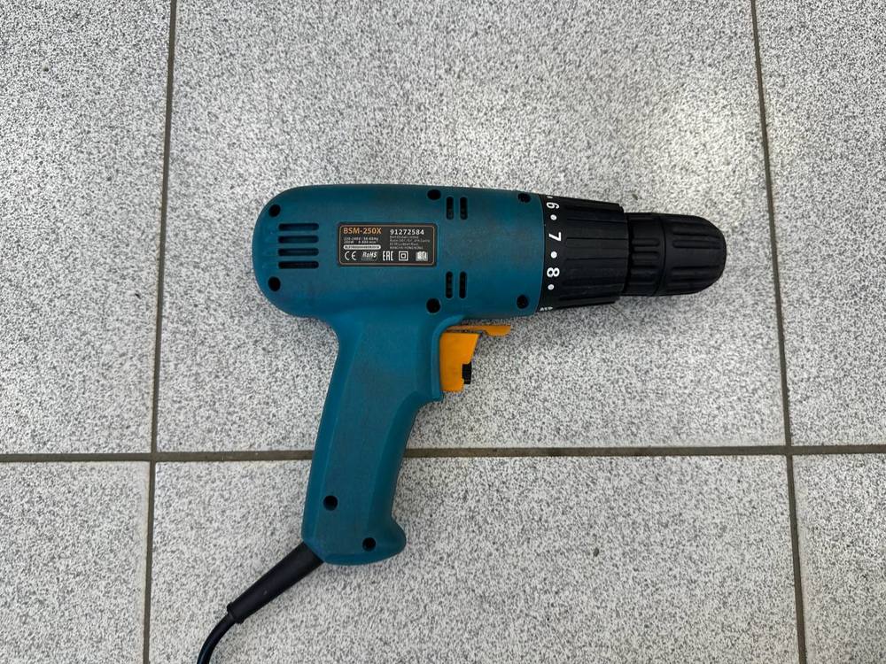 Дрель Bort BSM-250X