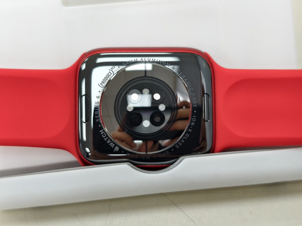 Смарт-часы Apple Watch Series 6 44 мм