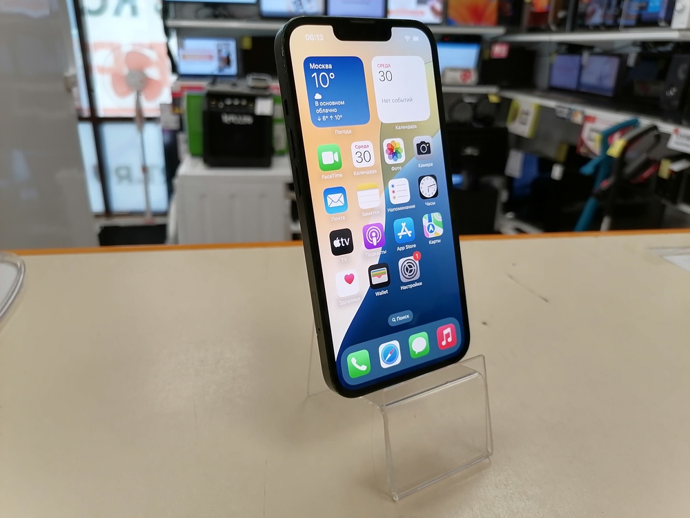 Смартфон Apple iPhone 13 128Gb