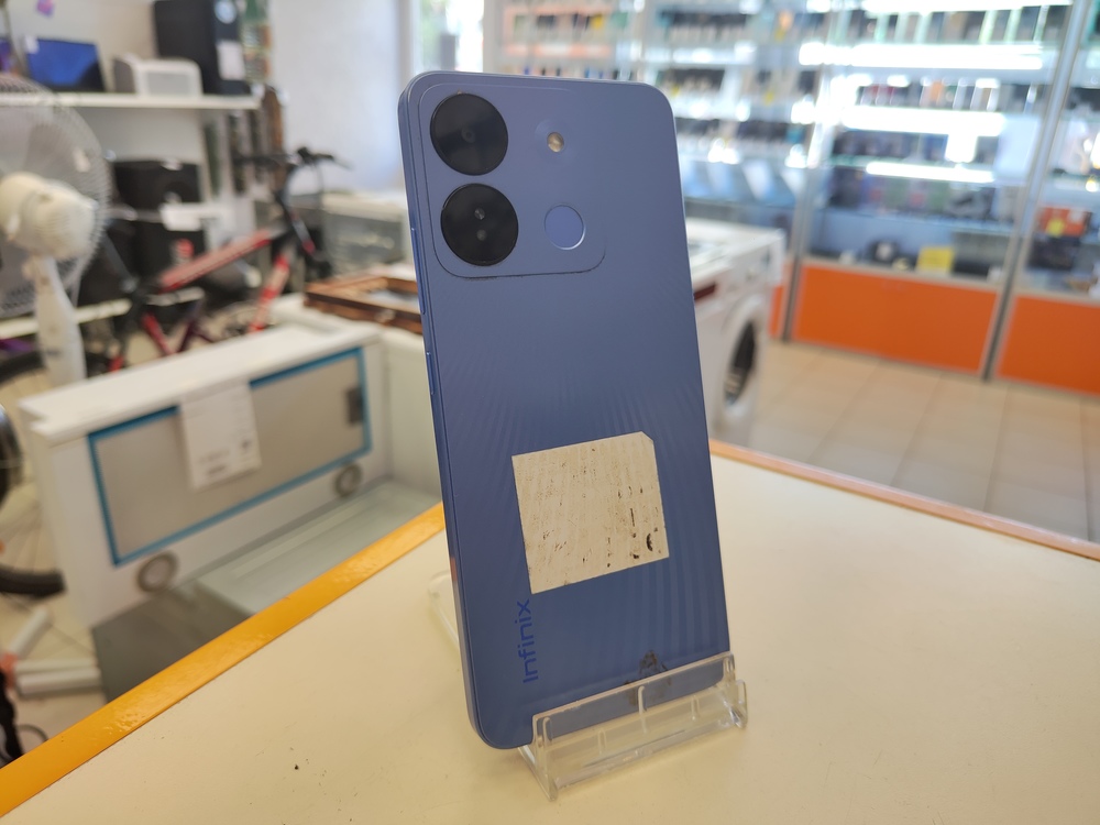 Смартфон Infinix Smart 7 HD 2/64