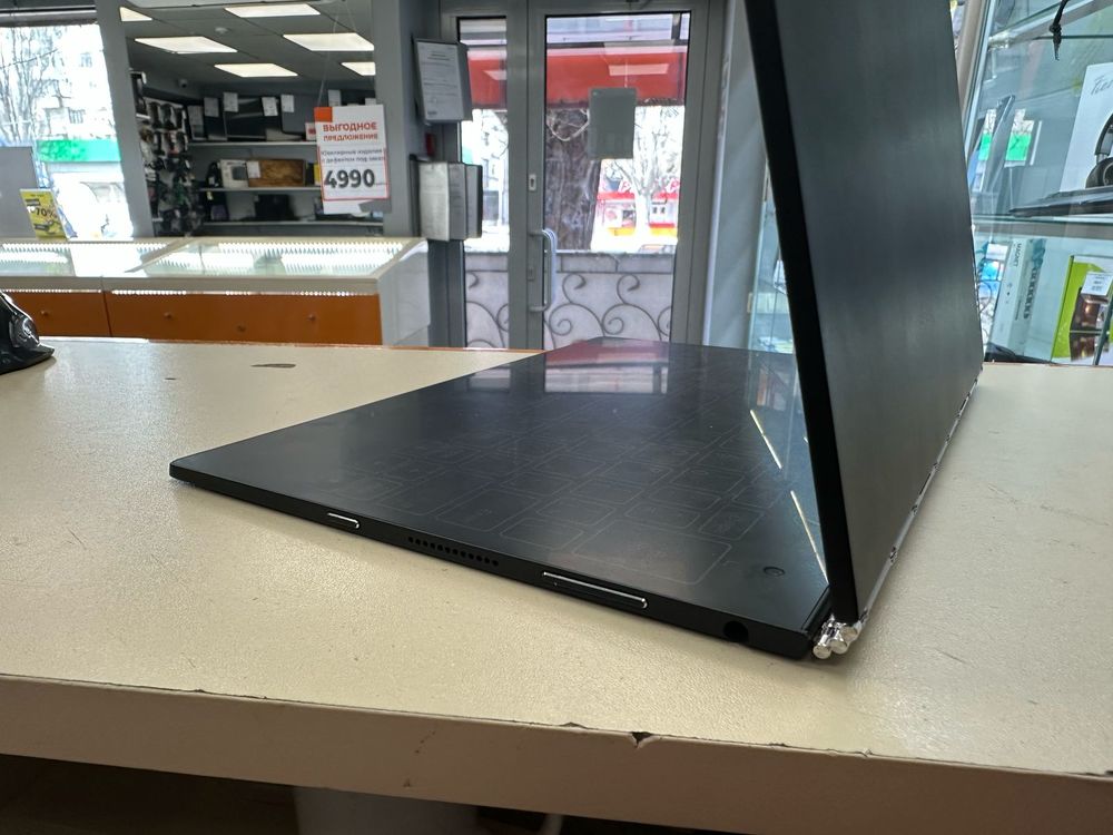 Ноутбук Lenovo yoga book yb1-x91; Atom x5-Z8550, Intel UHD Graphics, 4 Гб, Нет, 60 Гб