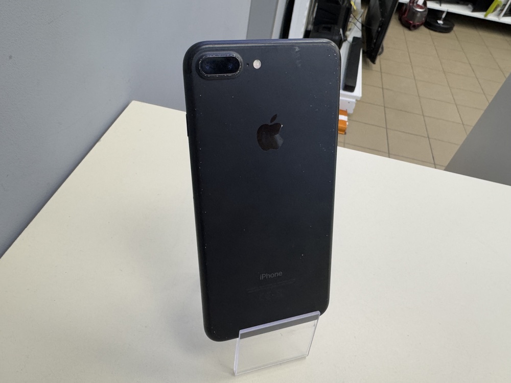 Смартфон Apple iPhone 7 Plus 32Gb