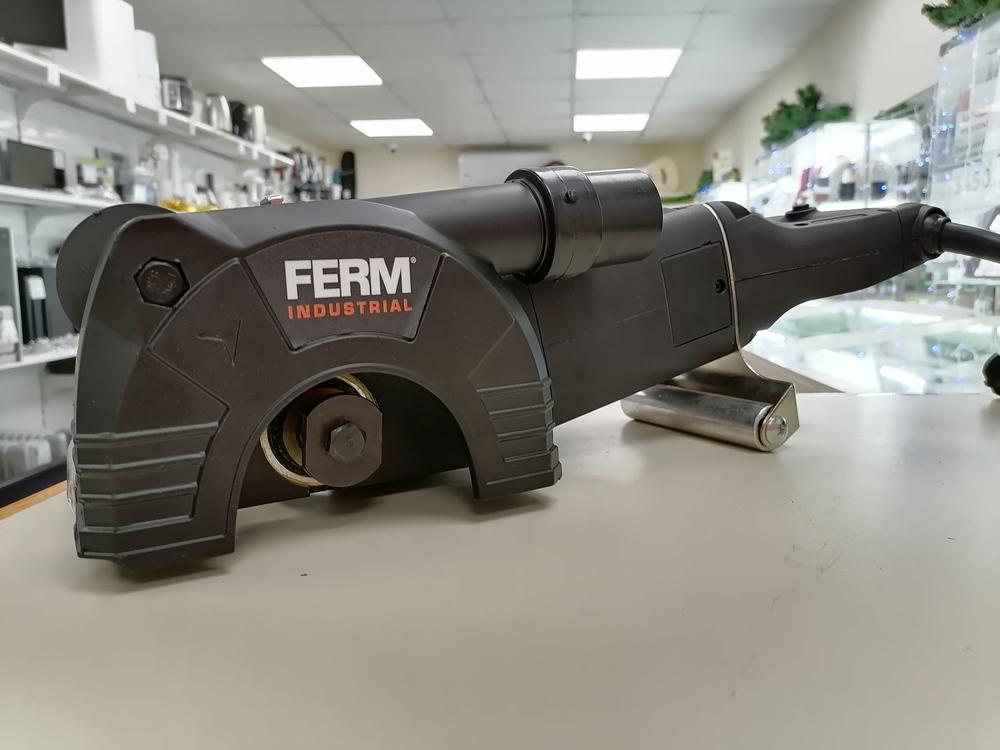 Штроборез Ferm WCM1001P