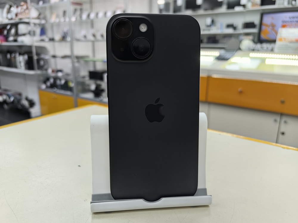 Смартфон Apple Iphone 15 128Gb