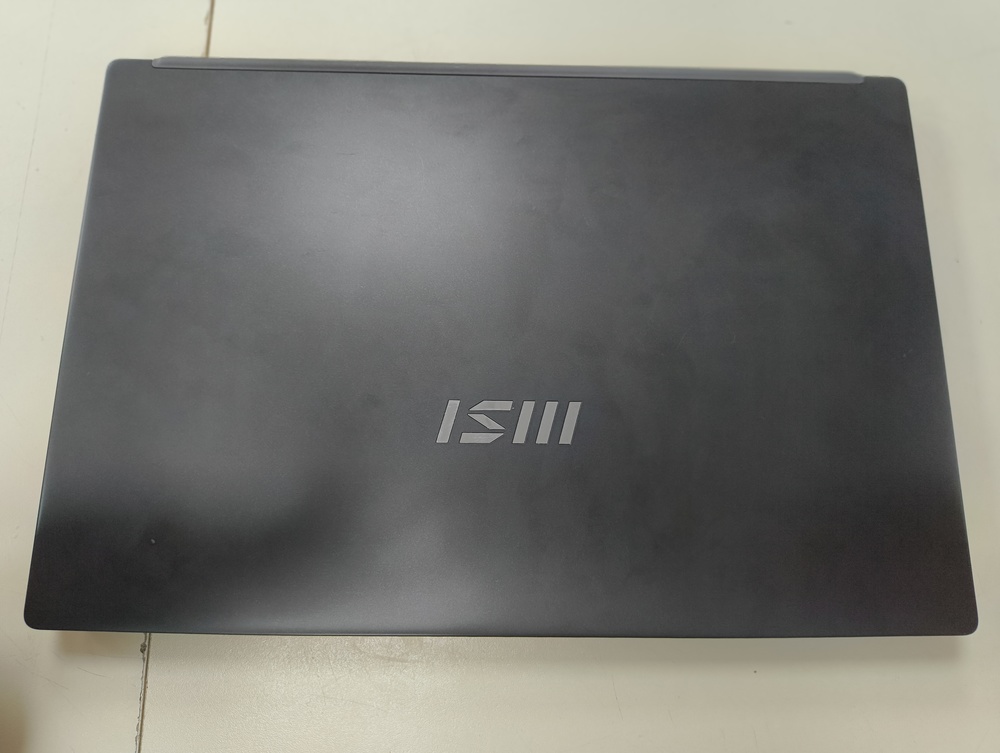 Ноутбук MSI Modern 15 b12m-211ru; Core i3-1215U, Intel UHD Graphics, 8 Гб, 250 Гб, Нет