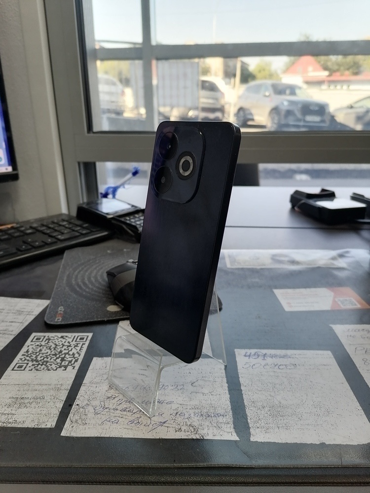 Смартфон Infinix Smart 8 Pro 4/64