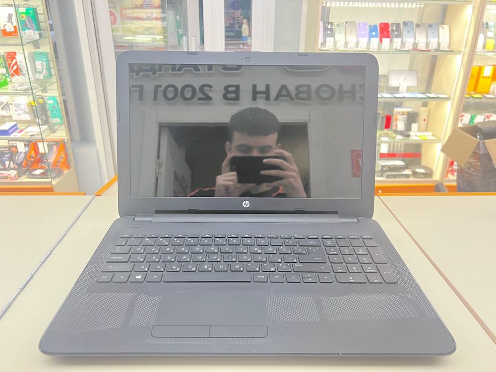 Ноутбук HP 15-af120ur; A8-7410, Radeon R5 M330, 6 Гб, 500 Гб