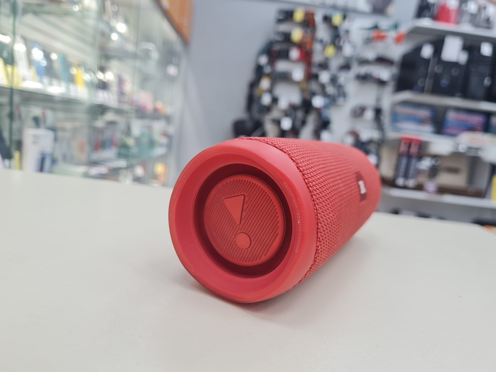 Умная колонка JBL Flip 5;