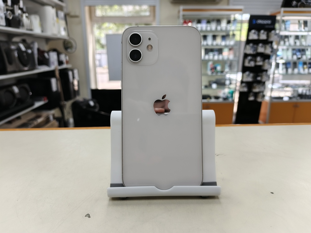 Смартфон Apple iPhone 12 128Gb