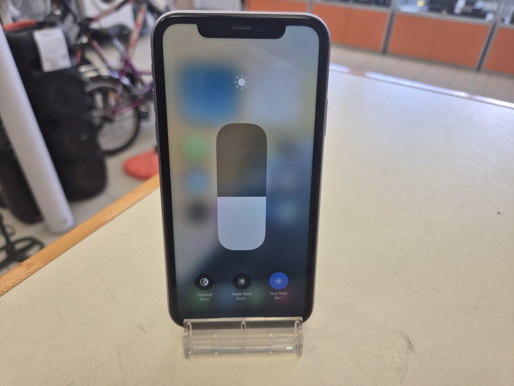Смартфон Apple iPhone 11 64Gb