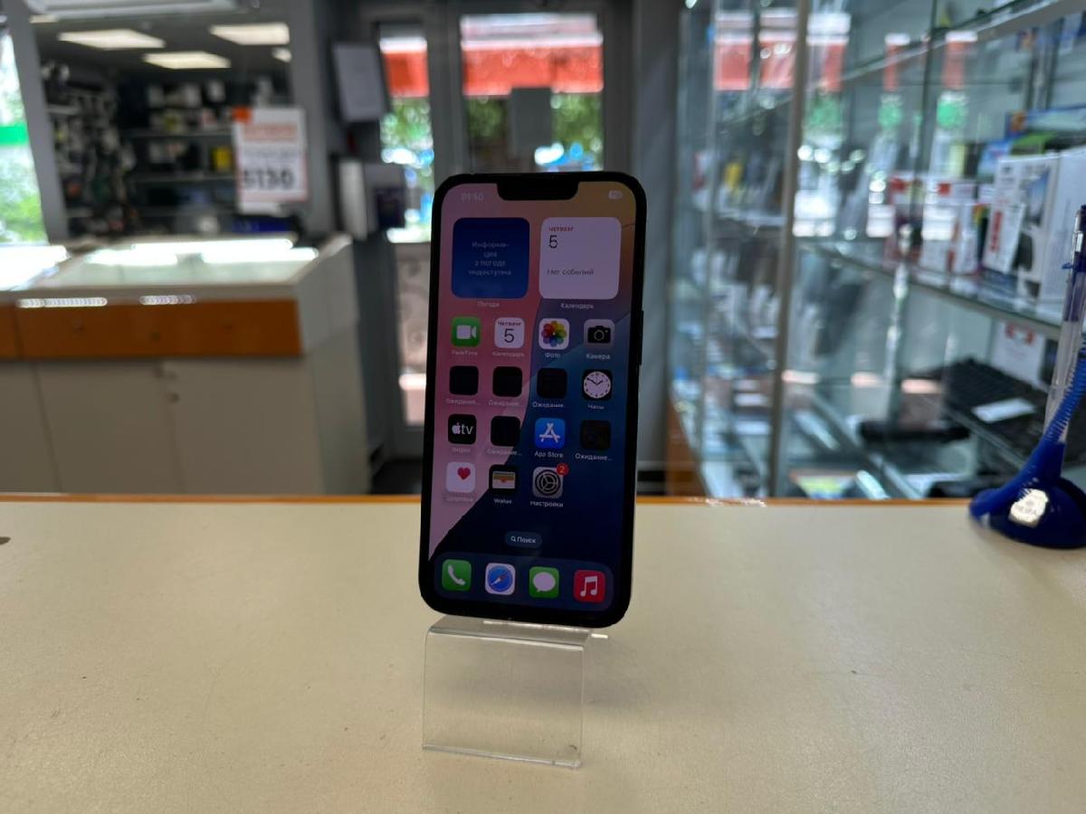 Смартфон Apple iPhone 13 128Gb
