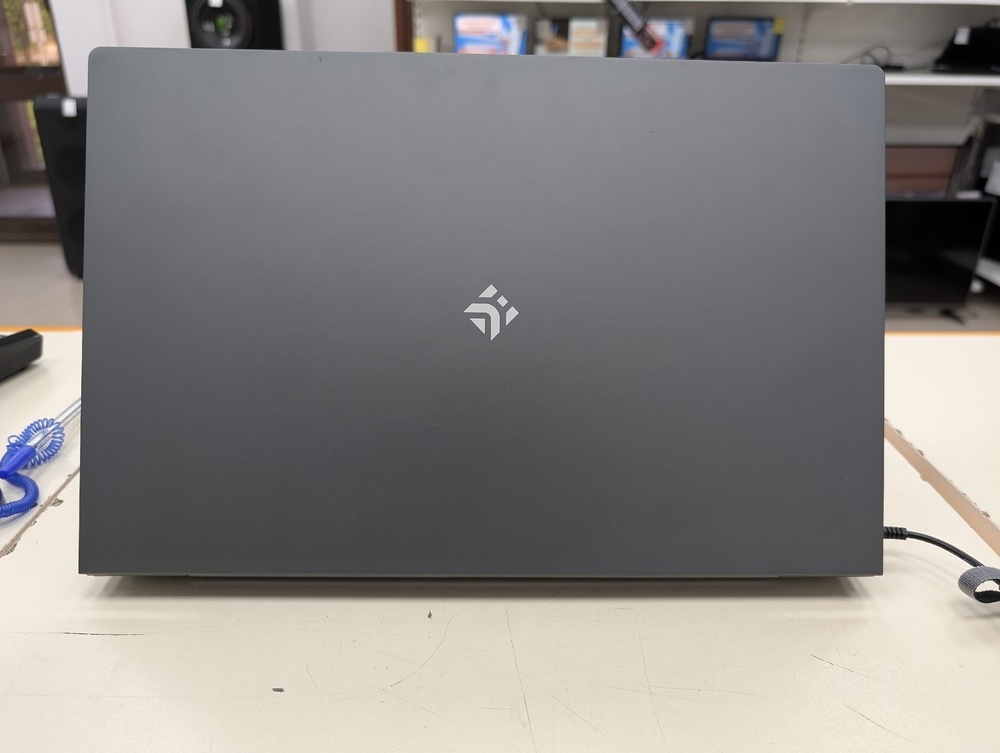 Ноутбук Dexp; Ryzen 5 7430U, AMD Graphics, 8 Гб, 250 Гб, Нет