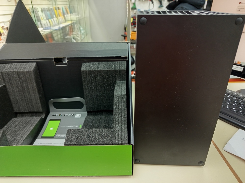Игровая приставка Xbox Series X 1Tb