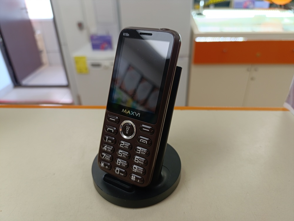Смартфон Maxvi К15n