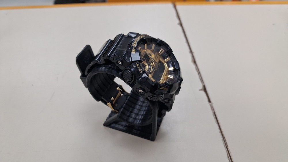Часы наручные Casio GA-710GB-1A