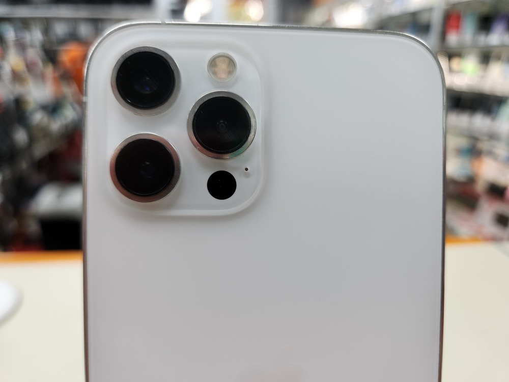 Смартфон Apple iPhone Xr 64Gb
