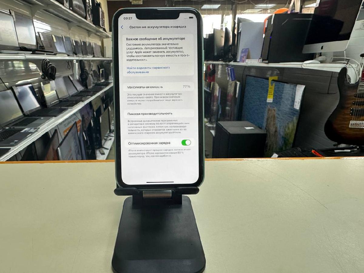 Смартфон Apple iPhone 11 64Gb