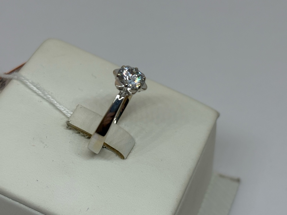 КОЛКМ585 КОЛЬЦО С КАМНЕМ (Au 585)