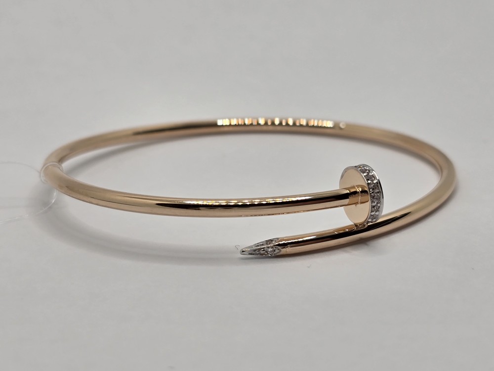 070029 БРАСЛЕТ ЖЕСТКИЙ с камнями (Au 585)