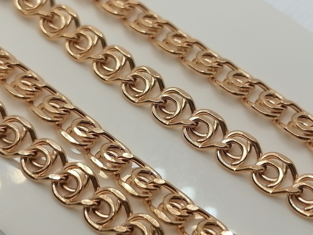 8080270П-50 ЦЕПЬ ПУСТОТЕЛАЯ Лав (Au 585)