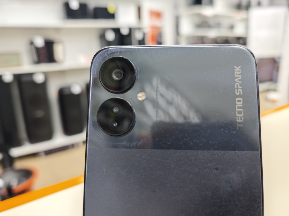 Смартфон Tecno Spark 9 PRO 4/128