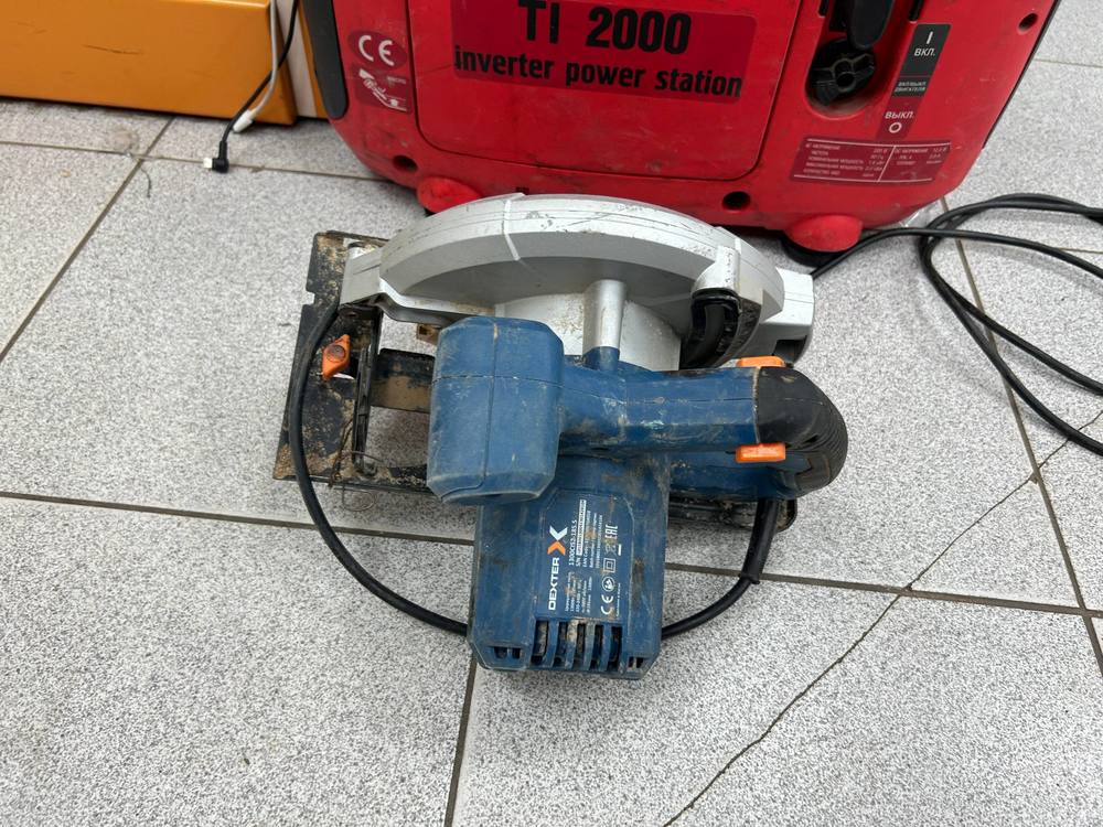 Дисковая пила Dexter 1300CIS2-185.5;