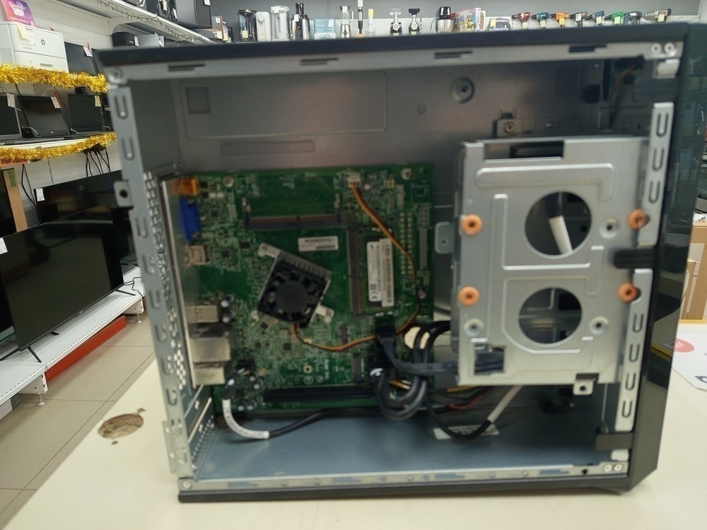 Системный блок Acer XC-830; Pentium Silver J5005, Intel HD Graphics 610, 4 Гб, Нет, 1 Tb