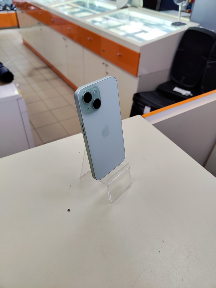 Смартфон Apple Iphone 15 128Gb