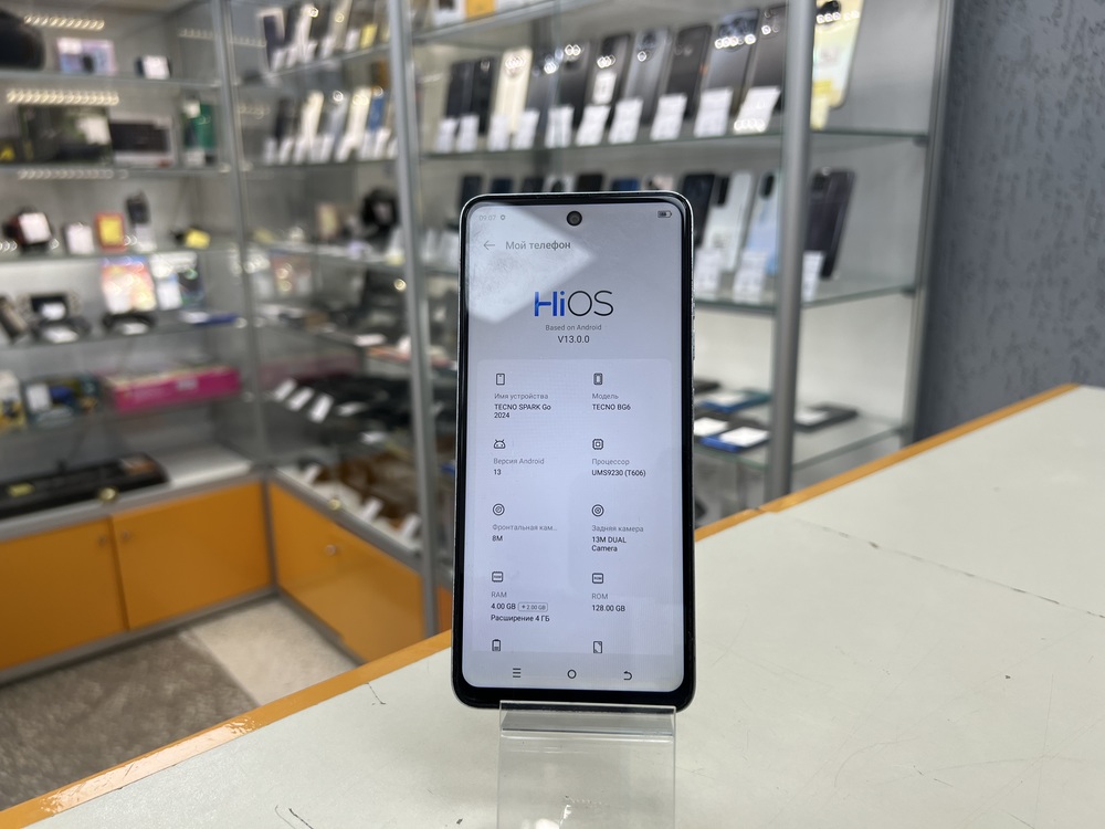 Смартфон Tecno Spark Go 2024 4/128