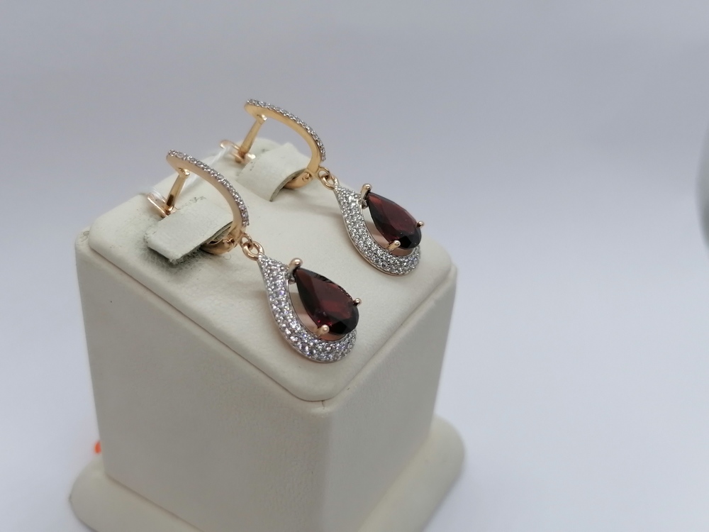 СКМИ585 СЕРЬГИ С КАМНЯМИ (Au 585)